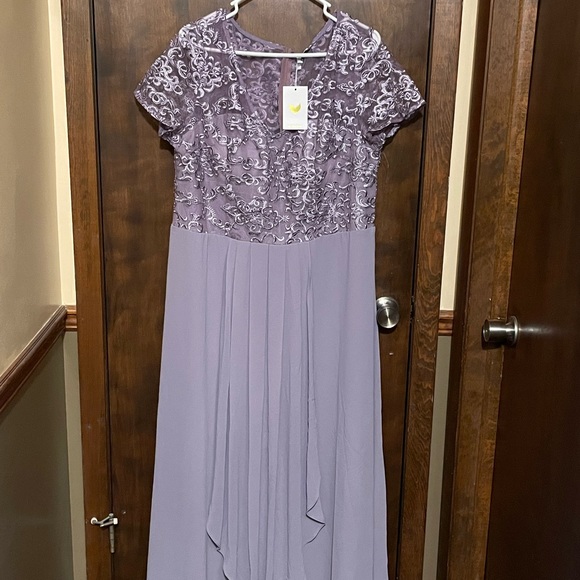 Mother of the Bride/Groom Dress - lilac - size 2xl - new with tags - Picture 1 of 5